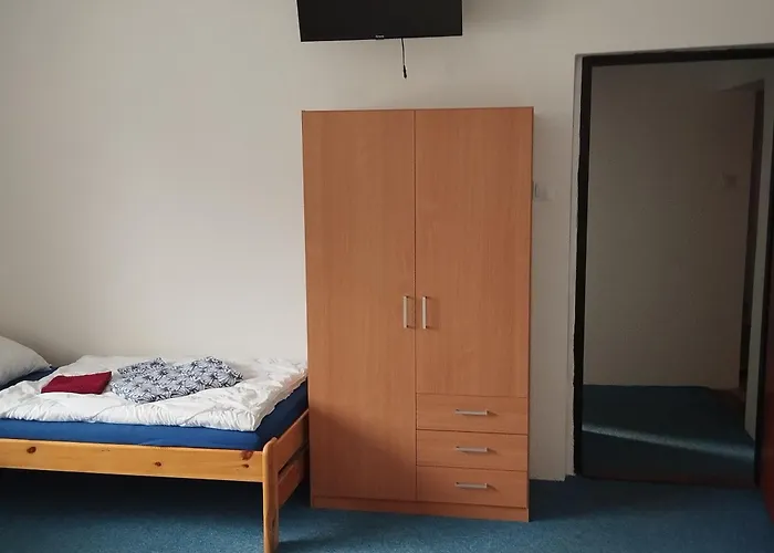 Tyn Nad Vltavou-temelin *